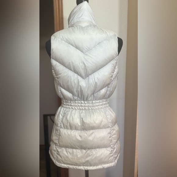 Athleta Goose Down Puffer Vest – White / Pearl – Women’s Small - Picture 4 of 8